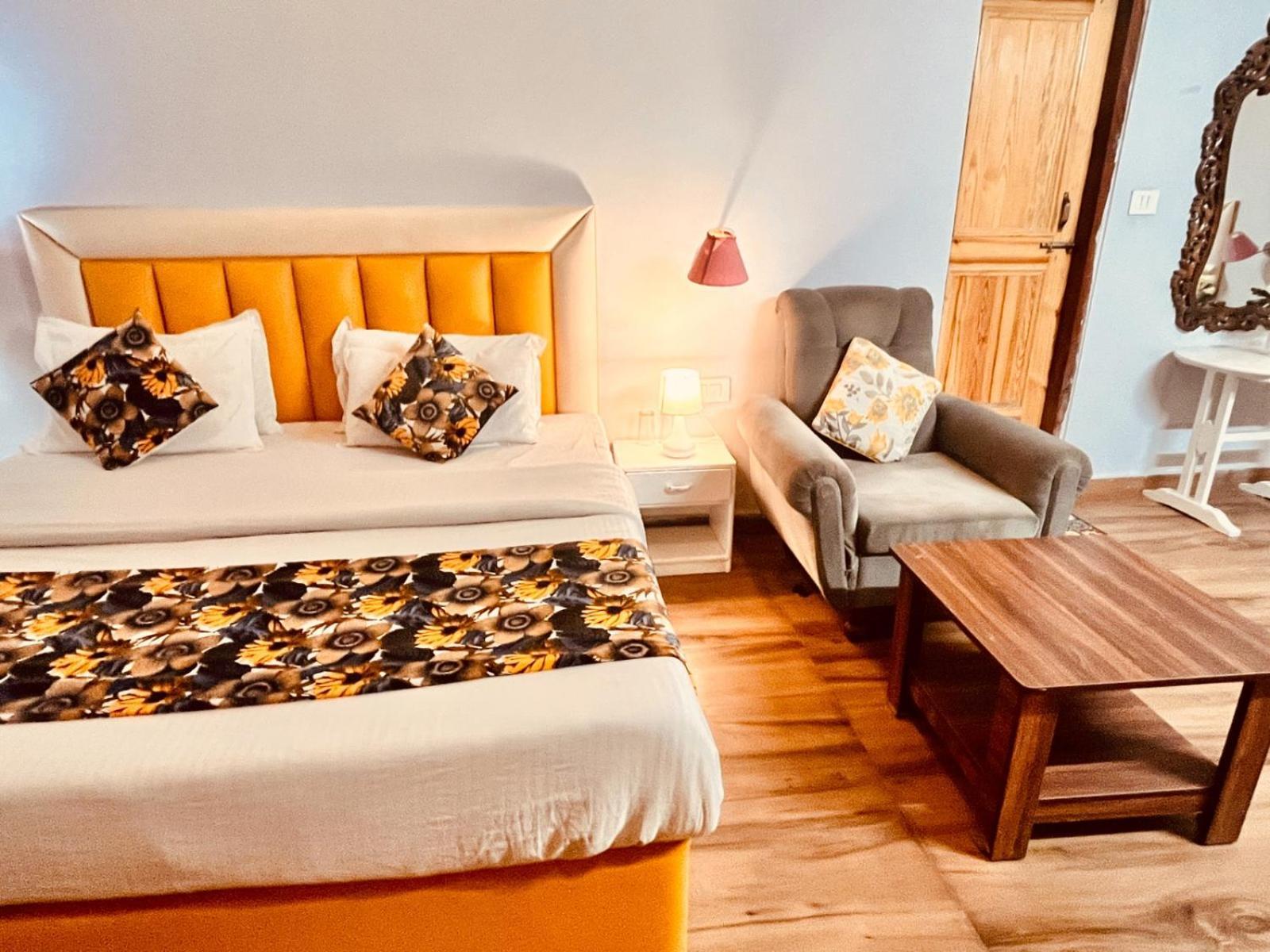 Hadimba Palace - Free Pickup From Volvo Bus Stand Hotel *