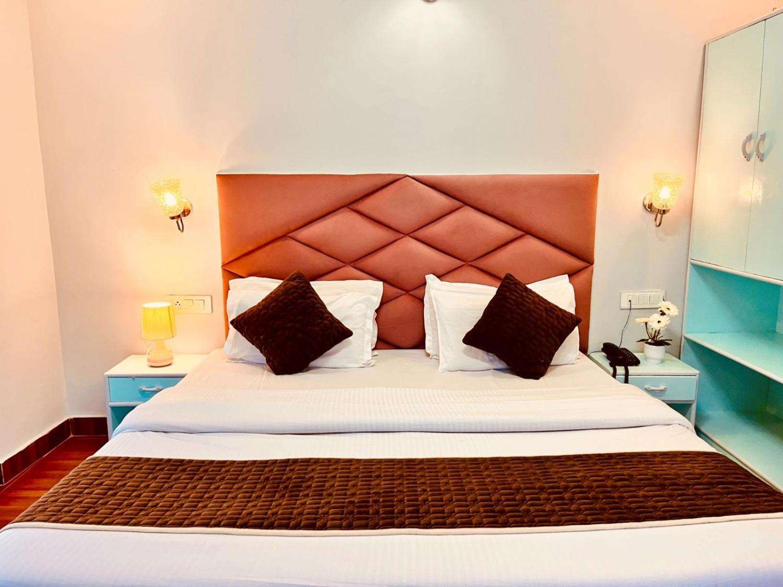Hotel Hadimba Palace - Free Pickup From Volvo Bus Stand *